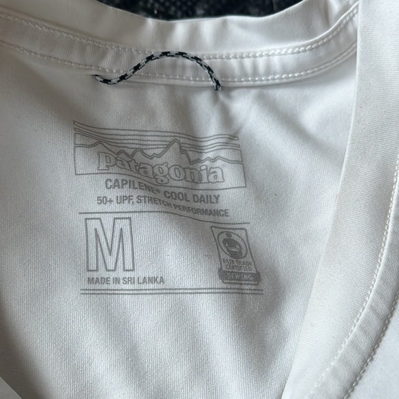 Patagonia active shirts - Picture 3 of 5